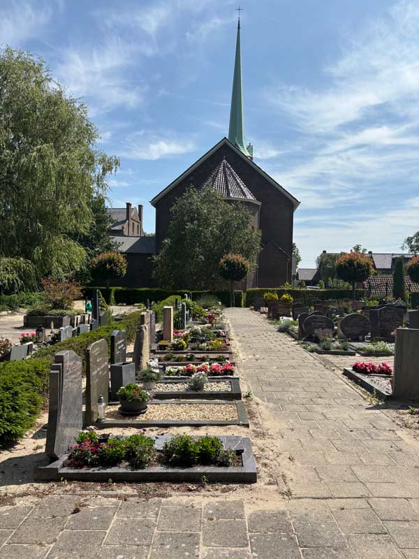 Rooms Katholieke begraafplaats Hoogmade Kerk keuzenkamp-marcelis