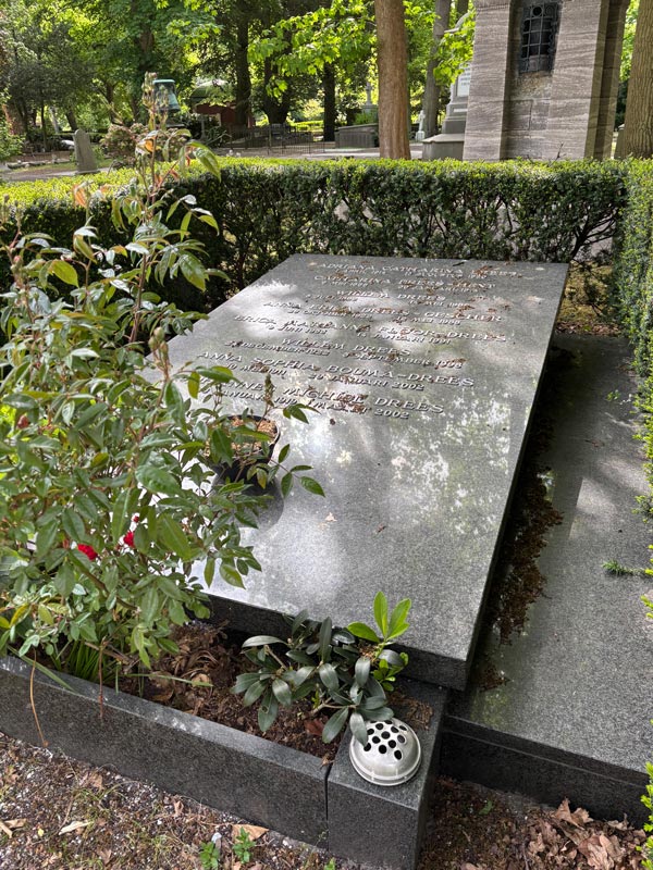 Gedenkteken-van-Willem-Drees_keuzenkamp-marcelis