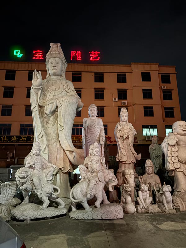 Allerheiligen_Allerziel-blog_keuzenkamp-Boeddhas-in-China